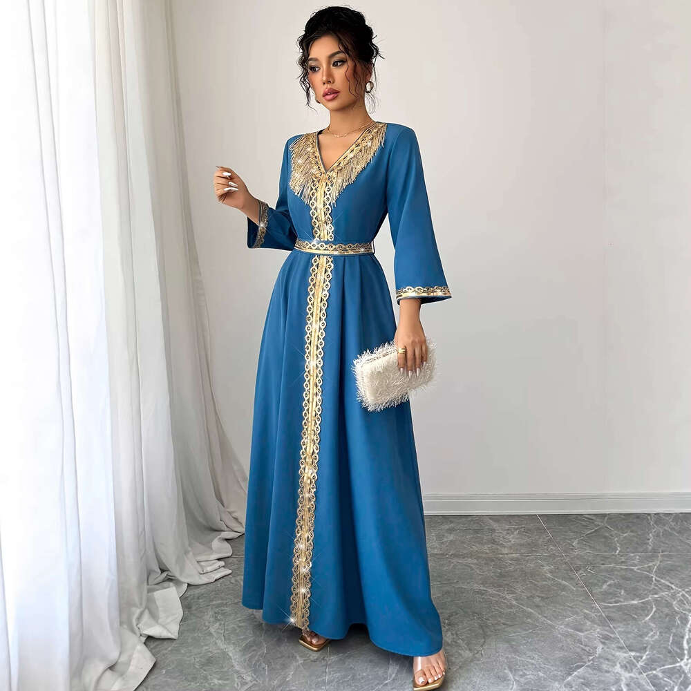 New Middle Eastern cross-border foreign trade Muslim robe, three-quarter sleeve women's lace tassel dress, elegant and feminine