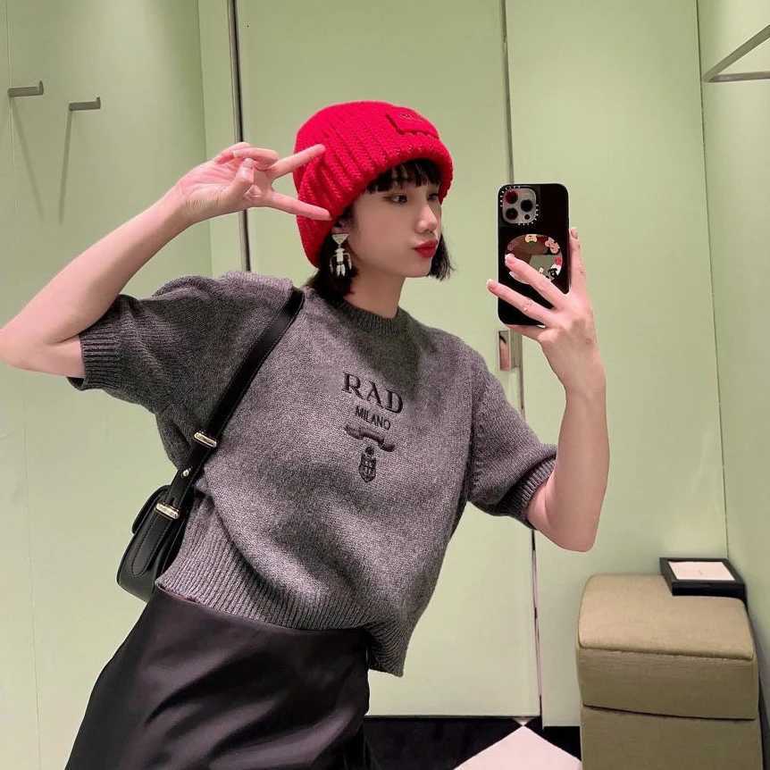 Autumn 2024 New Short-sleeved Short Knitted Sweater Womens Casual Embroidered Trendy Crewneck Pullover SweaterT260312