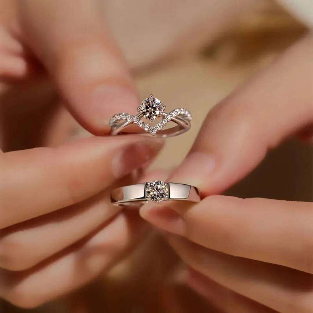 1/2pcs Silver Color Shiny Zircon Matching Couple Luxury Delicate Wedding Rings Set for Women Men Charm Jewelry Accessories W260311
