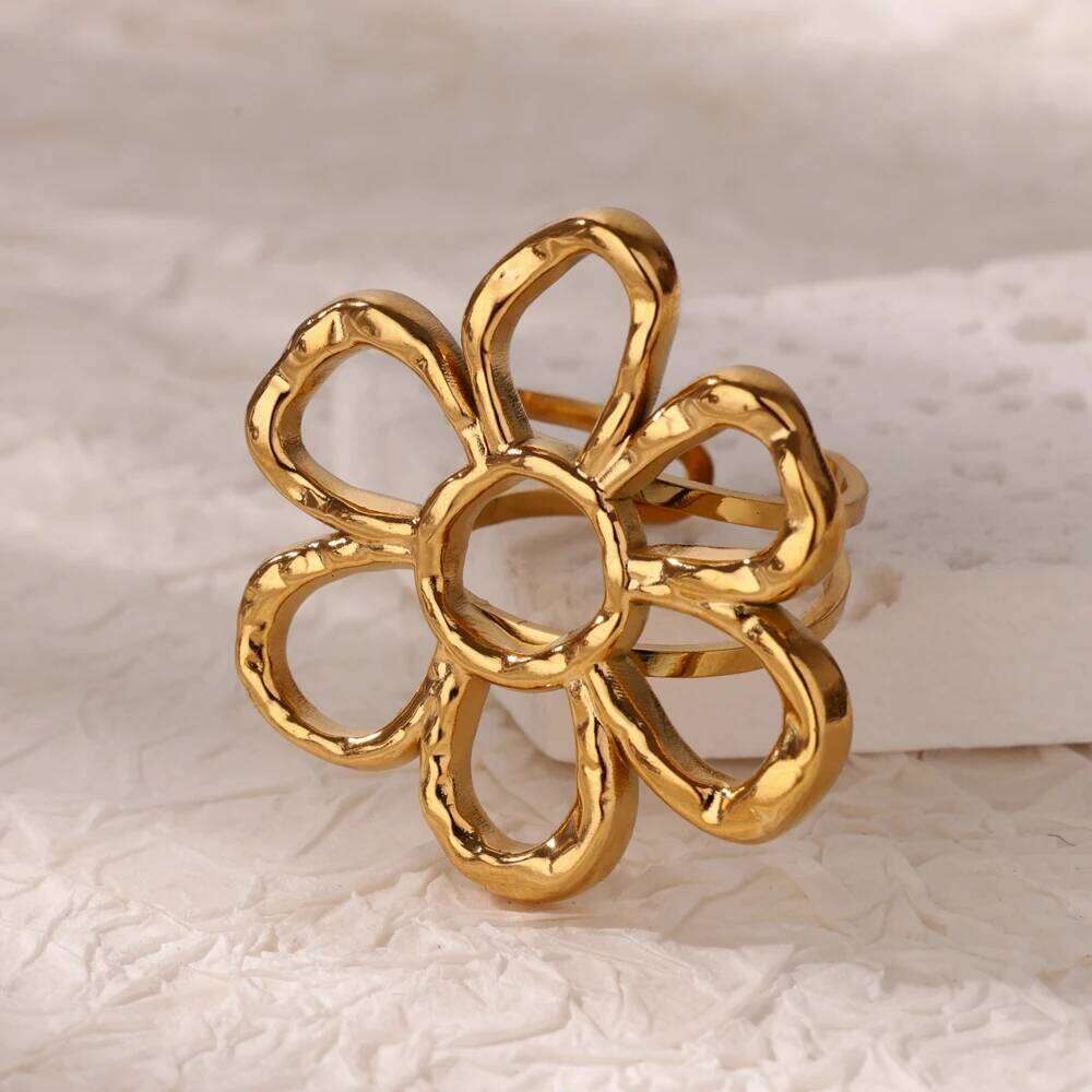 Stainless Steel Exaggerated Big Flower Rings For Women Gold Color Sunflower Finger Ring Female Fashion Aesthetic Jewelry Gift H260312
