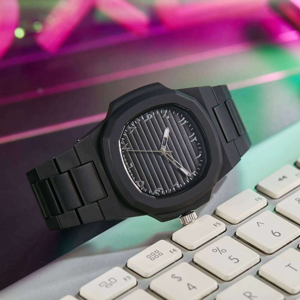 2025 New fashion Leisure minimalist men's women's night light waterproof Arabic quartz watches relojes para hombre