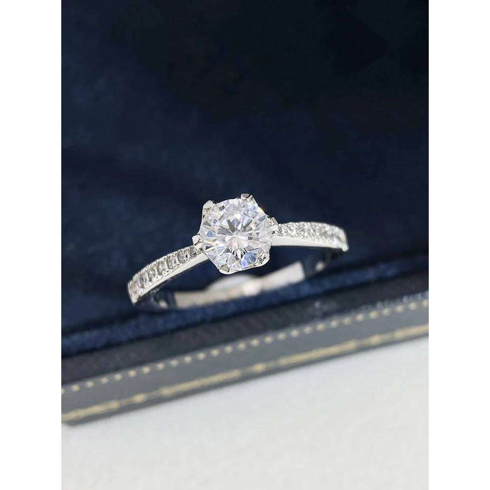925 Sterling Silver Classic for Women Six Claw Jewelry Simple Imitation Diamond Women's Ring Engagement Wedding Gift H260312