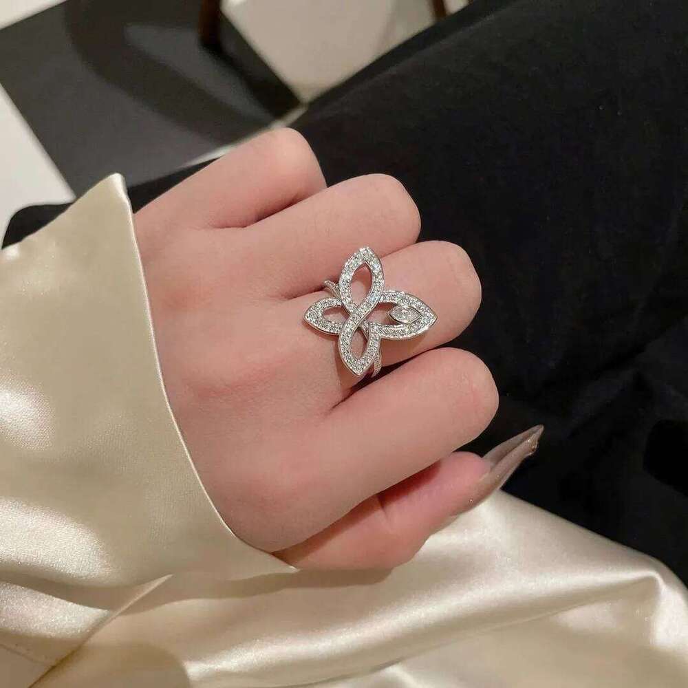 Fine Jewelry 925 Sterling Silver women's Classic and Dynamic Design style full Diamond Butterfly Ring, Romantic Engagement gift H260312