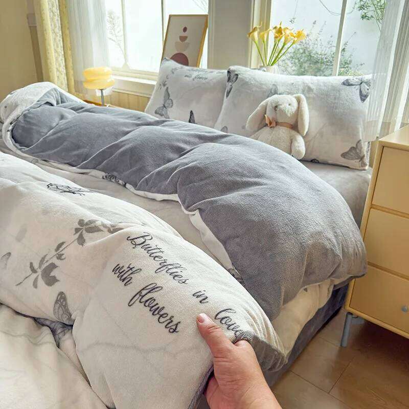 2025 new high-end milk four-piece set, bed sheet quilt cover, autumn heat storage warm fleece bedding three-piece set H260312