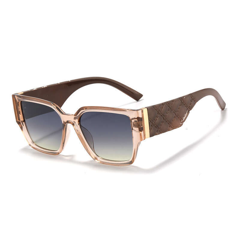 Designer Sunglasses for Women Classic Popular Square frame Gradient purple lenses Beach Driving Fishing Sun Glasses Quilted Detail
