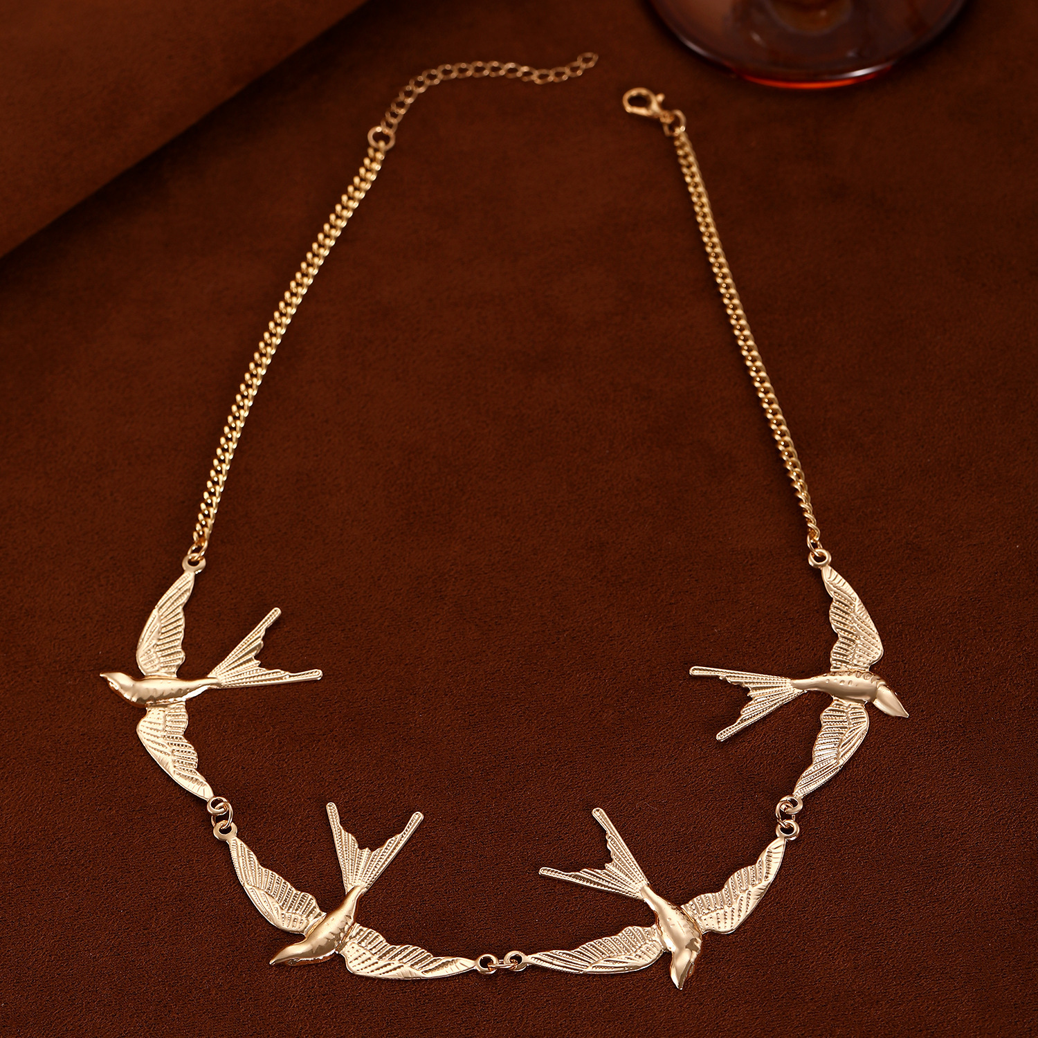 Free Shipping Trendy Little Swallow Connected Niche Design Sense Personality Fashionable Temperament Necklace Jewelry For Women