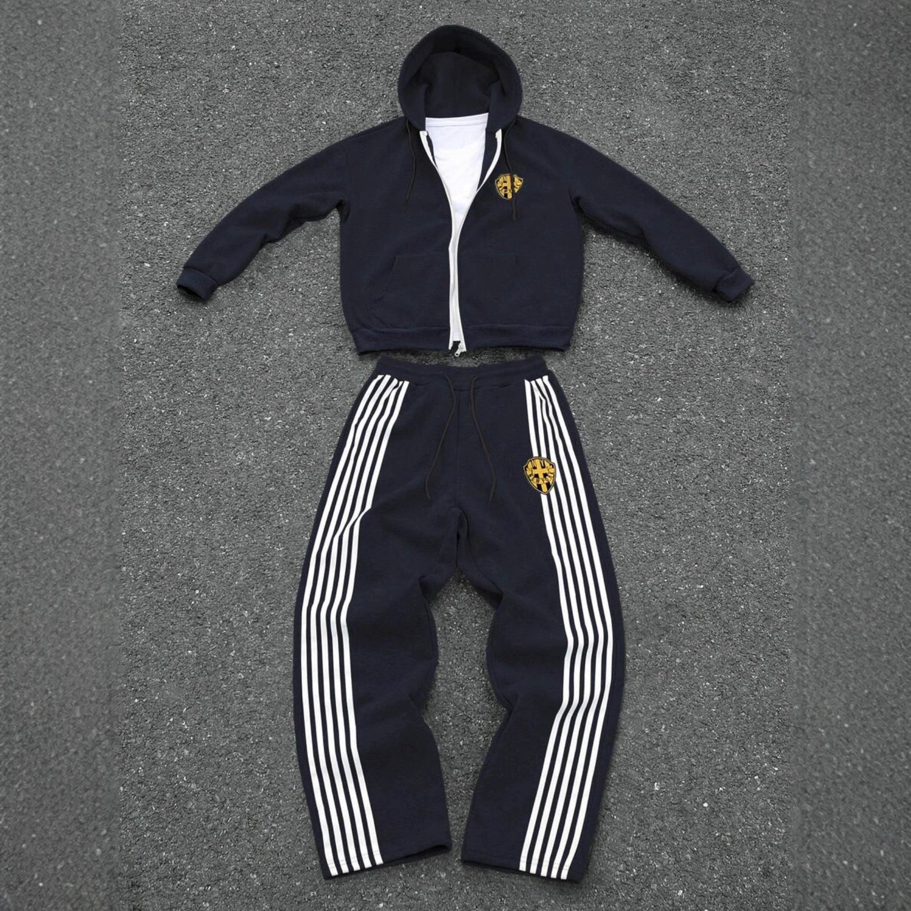 Luxury Brand Designer Clothes New Men's Casual Fashion Hooded Sweatshirt Set, Simple Striped Print Sweatshirt And Pants Set For Spring And Autumn