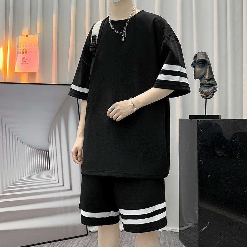 Loose Fit ort Sve Men's T-irt Set 300 Pou Summer Trendy f Sve Clothing Summer Casual Set Short sleeved top and shorts set