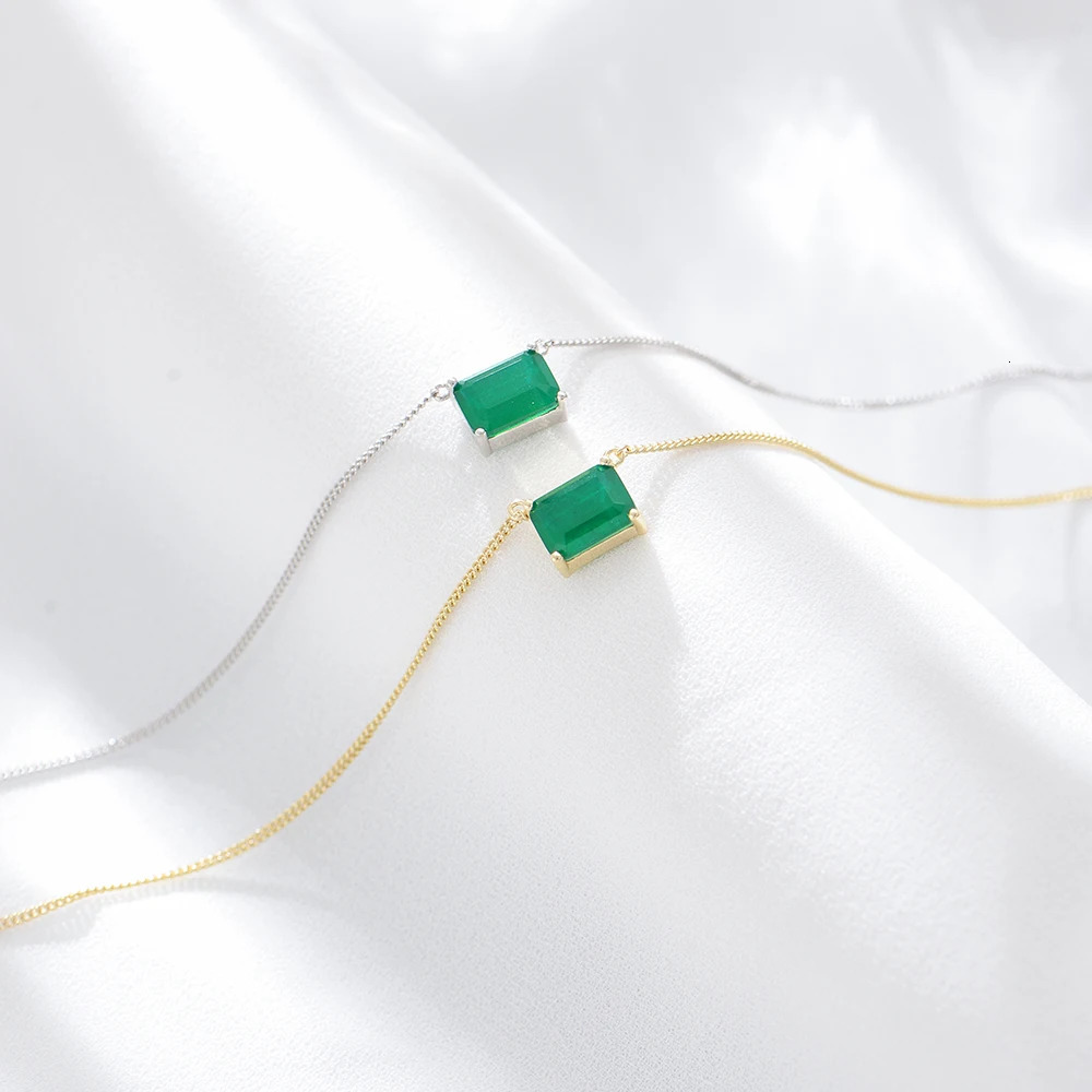 Clavicle Chain Charm Emerald Necklace Classic Gemstone Single Zircon Necklace Jewelry S925 Silver Womens 260303