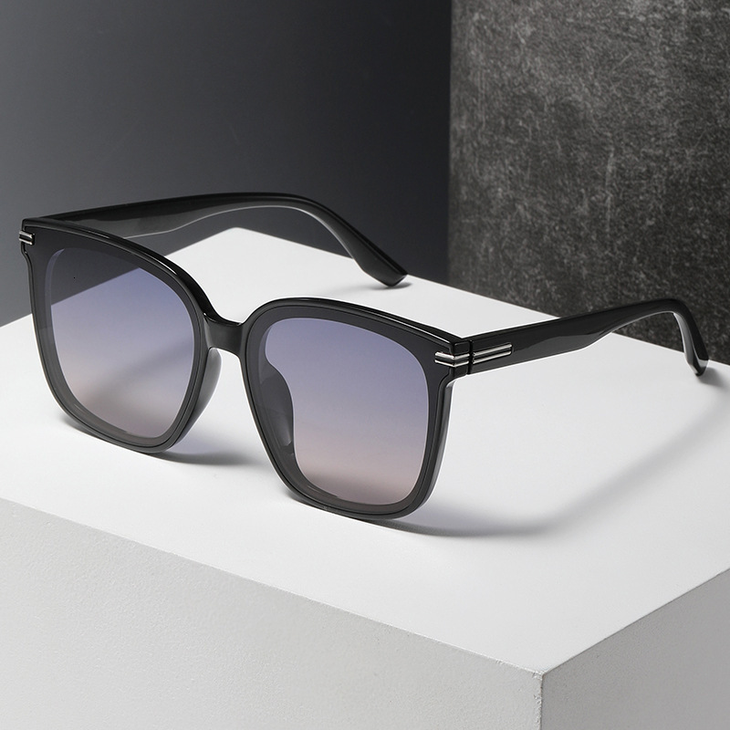 2026 New Square Large Frame Sunglasses for Women, Trendy Sun Protection GM Style Sunglasses, Women's Wholesale