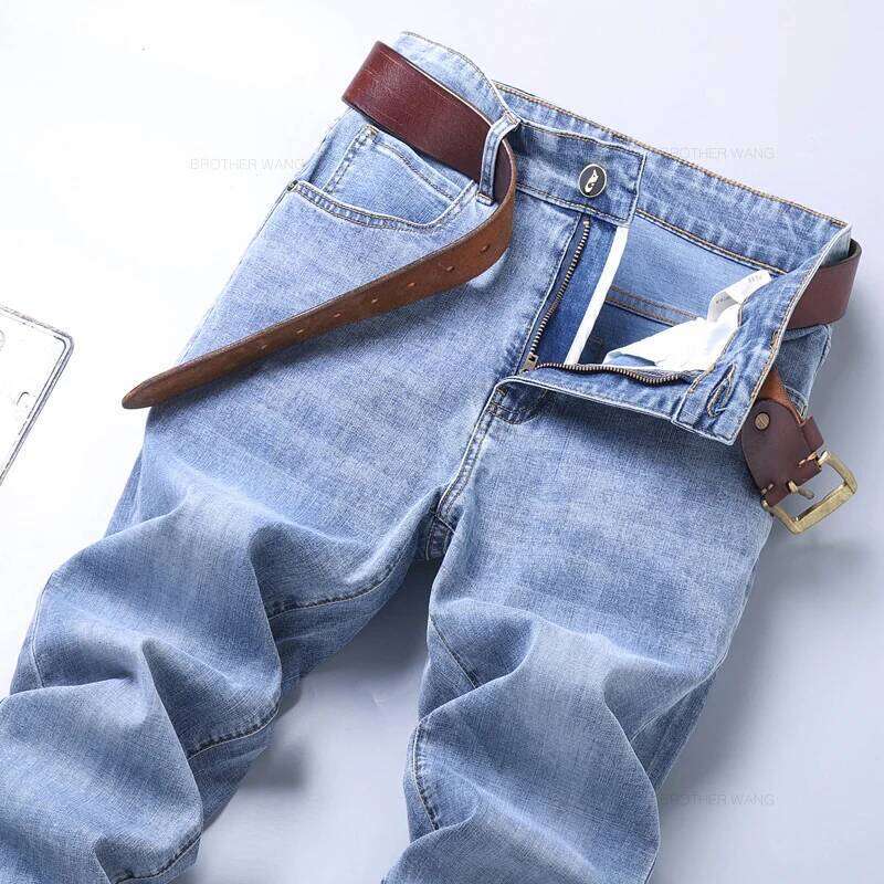 Spring Men's Light Blue Slim Jeans Stylish Casual Stretch Fabric Denim Pants Classic Trousers Smoke Gray 26Y0312