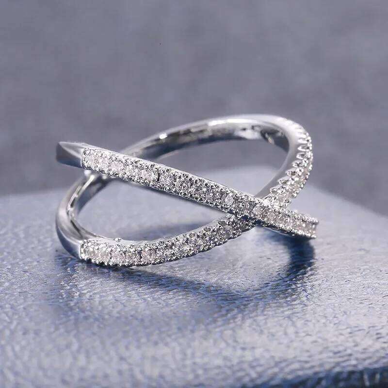 Huitan Cross X Shape Women Engagement Full Paved CZ Stone Silver Color Elegant Simple Female Jewelry Ring Hot Sale H260312
