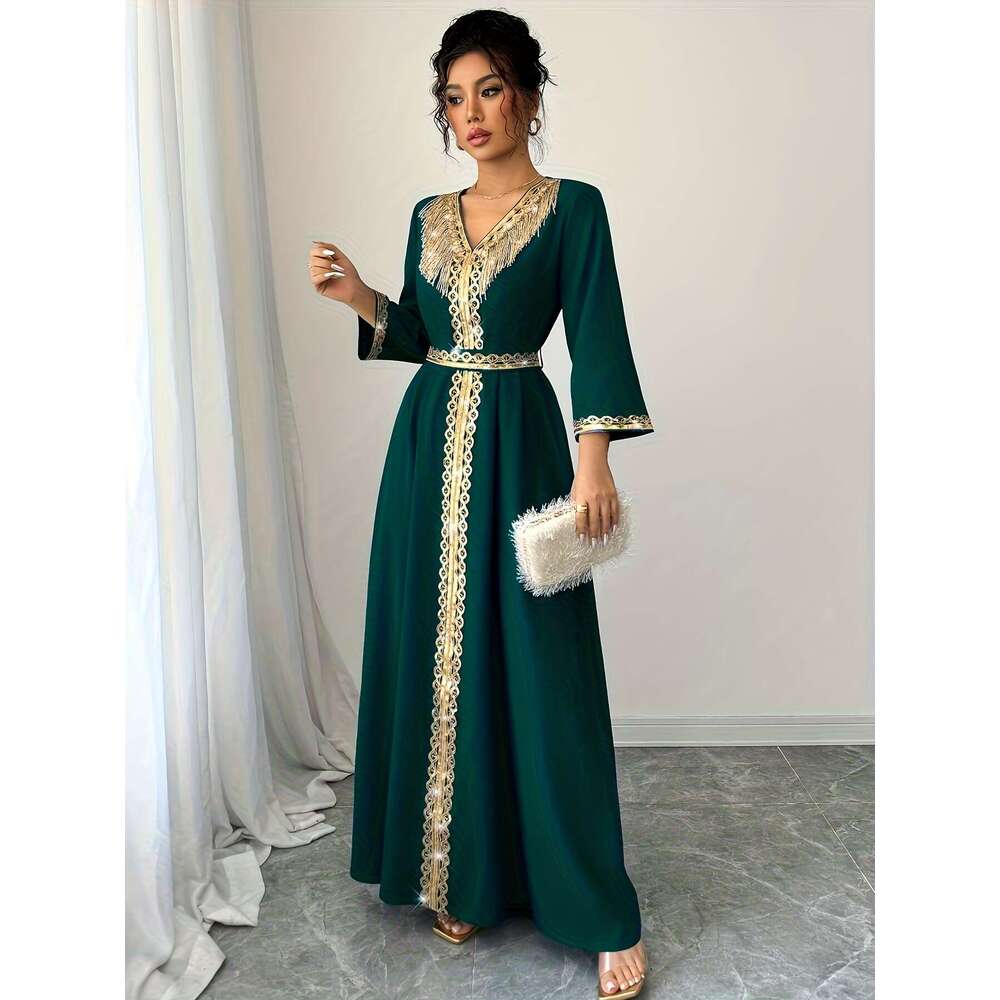 New Middle Eastern cross-border foreign trade Muslim robe, three-quarter sleeve women's lace tassel dress, elegant and feminine
