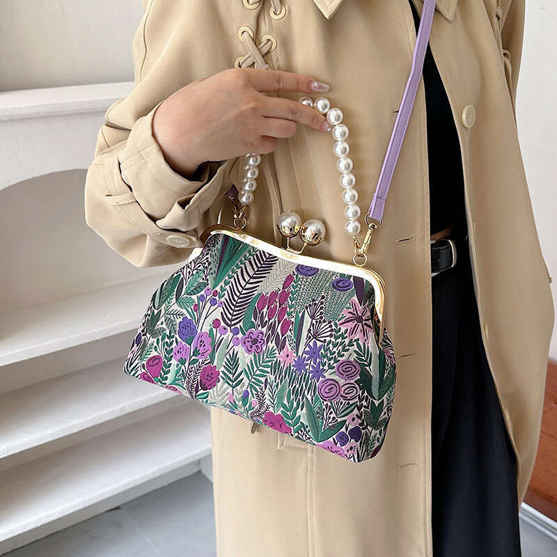 Popular floral shell 2026 spring new vintage pastoral style shoulder versatile crossbody women's bag, trendy