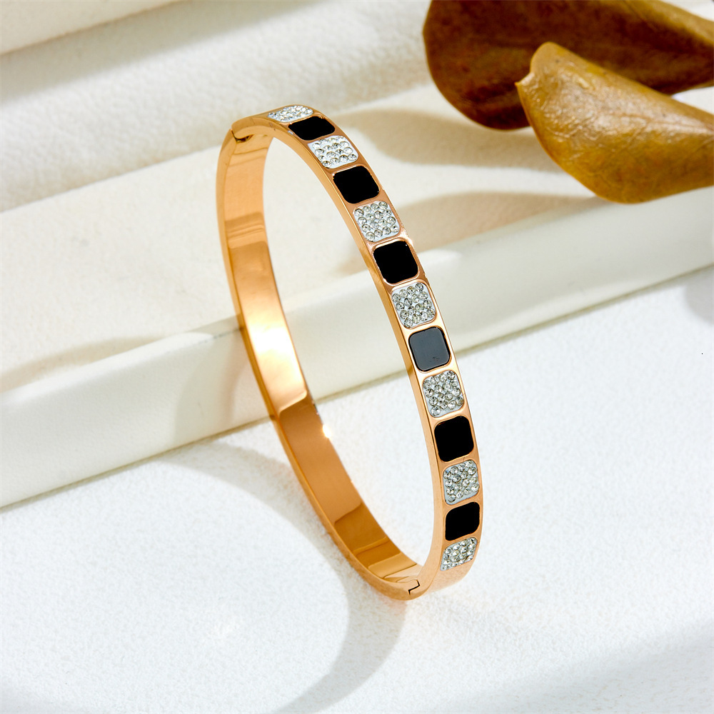 Luxury Brand Designer Jewelry Women Trendy Personality European And American Style Titanium Steel Bracelet Light Luxury Ins Style Jewelry Bracelet For