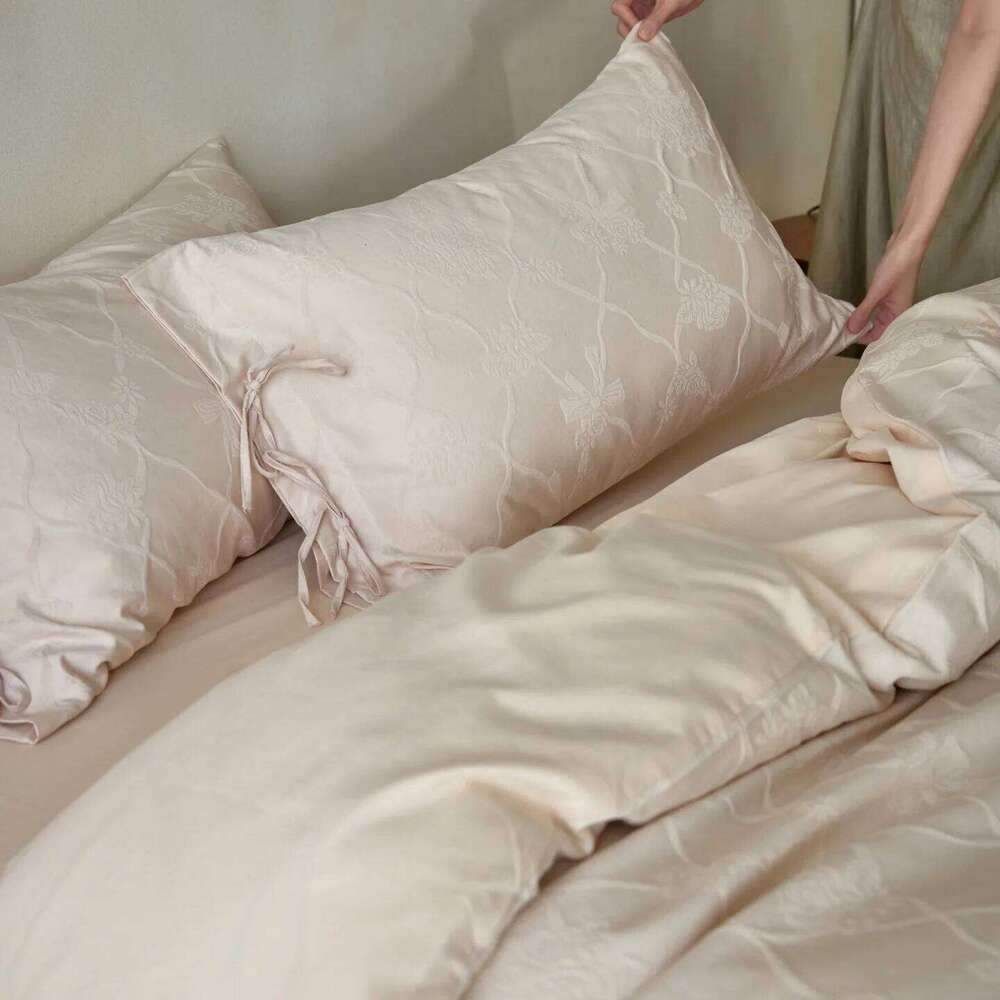 High-end light embossed jacquard thickened brushed four-piece warm bedding H260312