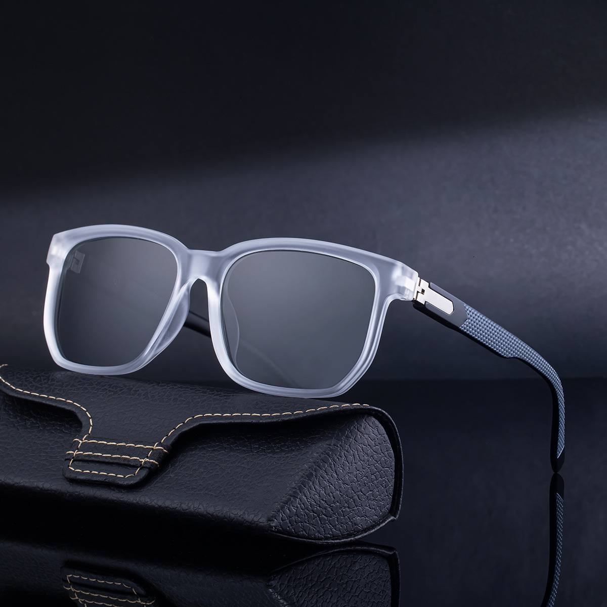 2026 New Fashion Square Frame Polarized Sunglasses Retro Outdoor Driving Sun Protection Glasses for Men,