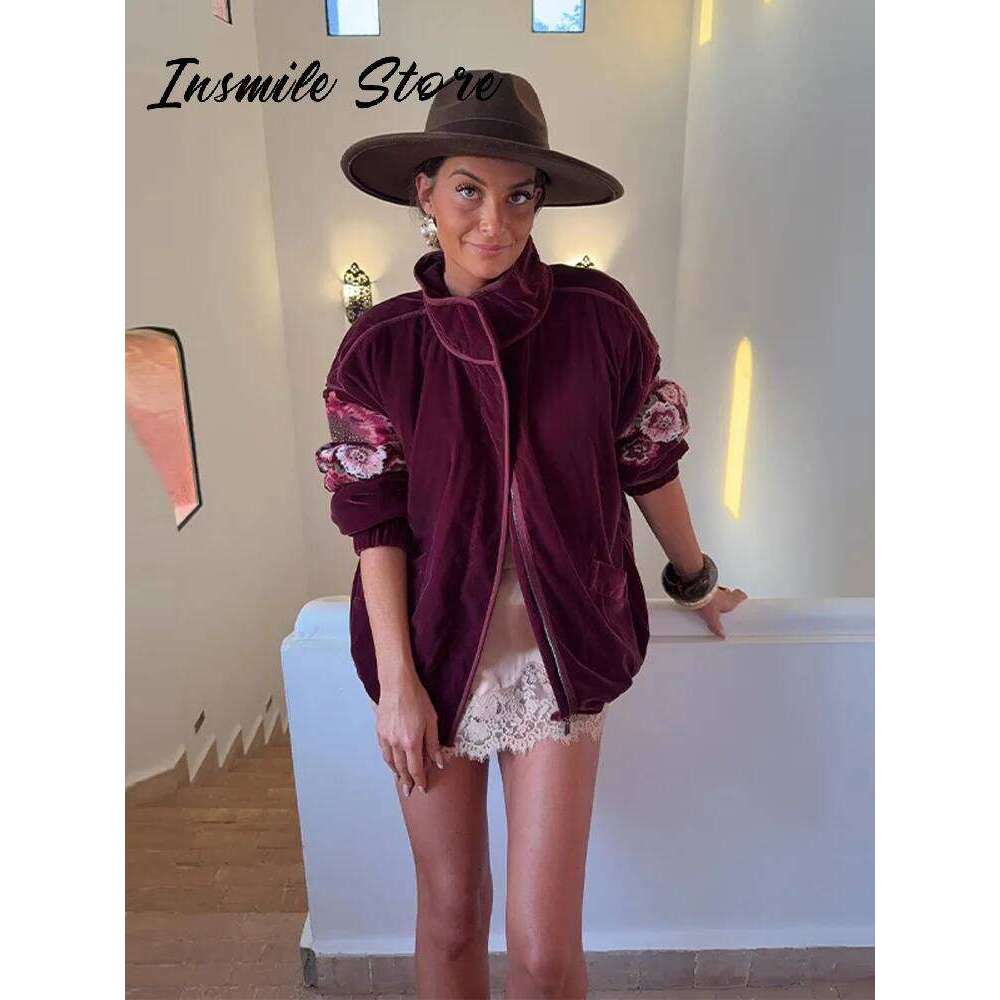 Fashion Embroidery Jacket Women Stand Collar Zipper Full Sleeve Pockets Red Coat 2025 Autumn Lady Casual Vintage Outwear Asia Size