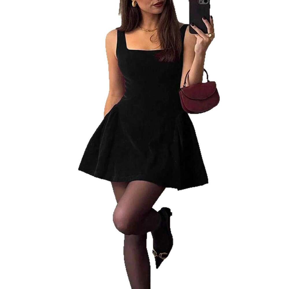 European and American cross-border foreign trade women's clothing independent site French elegant fashion date wear velvet strap dress