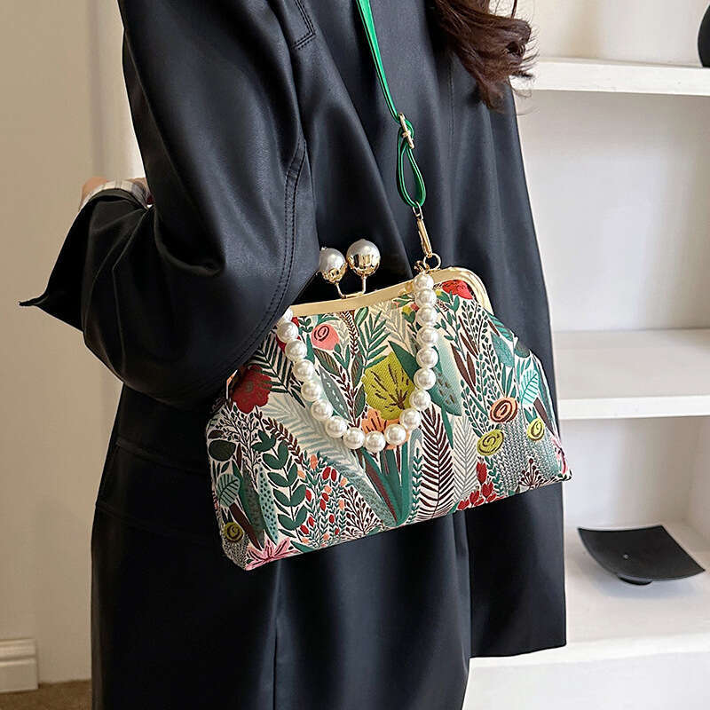 Popular floral shell 2026 spring new vintage pastoral style shoulder versatile crossbody women's bag, trendy