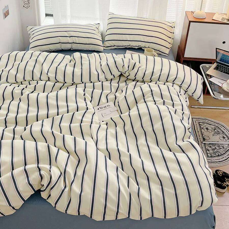 KDJEIKZ Simple Style Red And Blue Strip Duvet Cover Bed Sheet Set Washed Cotton Bedding Set, Washable H260312