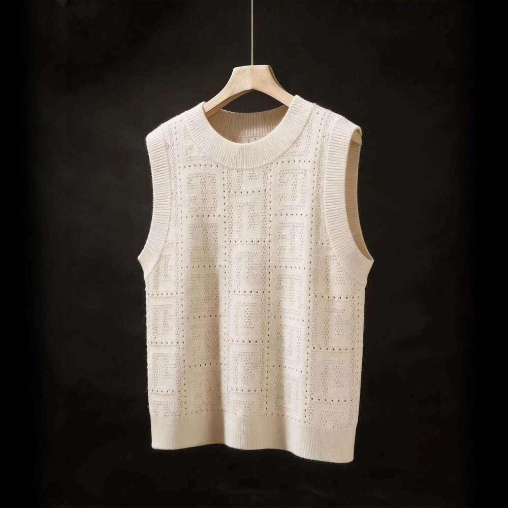 New Summer Women See-through Holes Geometrical Pattern Sleeveless Crop Top Slim Shorts 2PCS Knitted Sets Cool Fabric