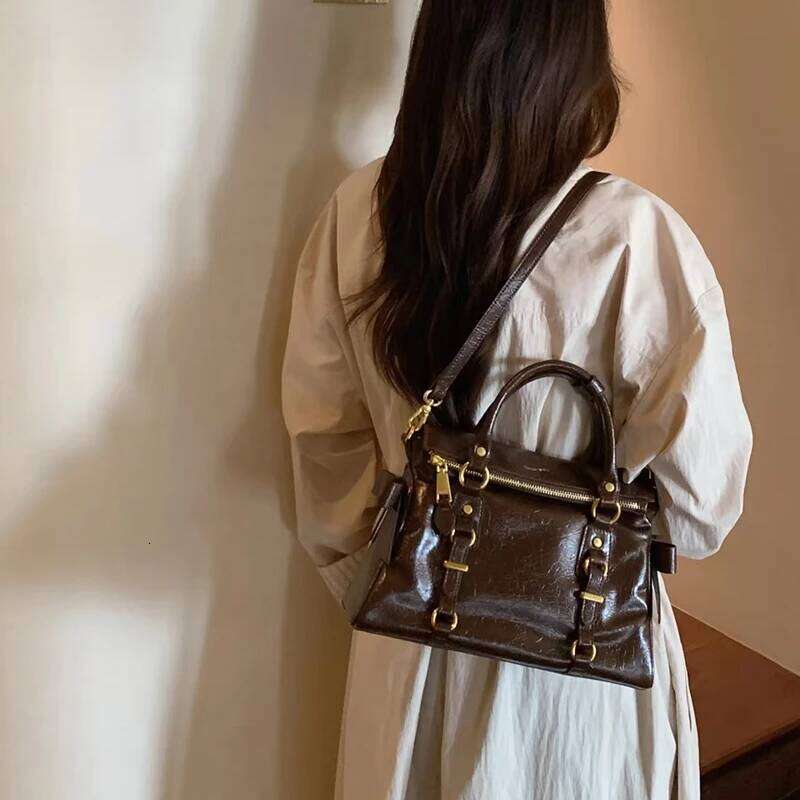 Brand Women S Large Capacity Handbag Korean Fashion Shoulder Crossbody High Quality Leisure Commute Tote Bag Golden Hardware XIU LAI SI