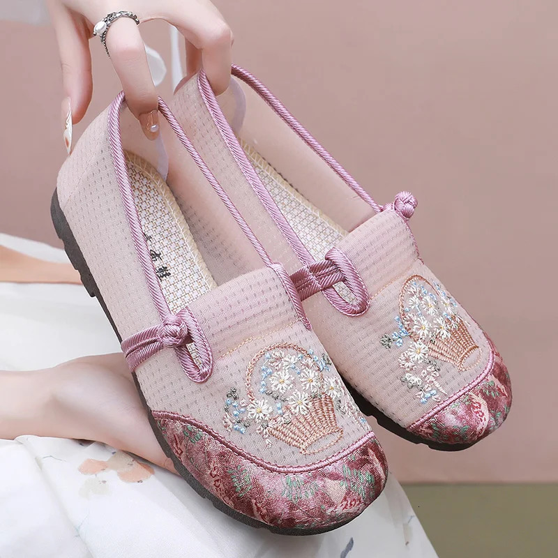 2025 summer womens shoes breathable comfortable lightweight antiskid wearresistant ladies single 260306