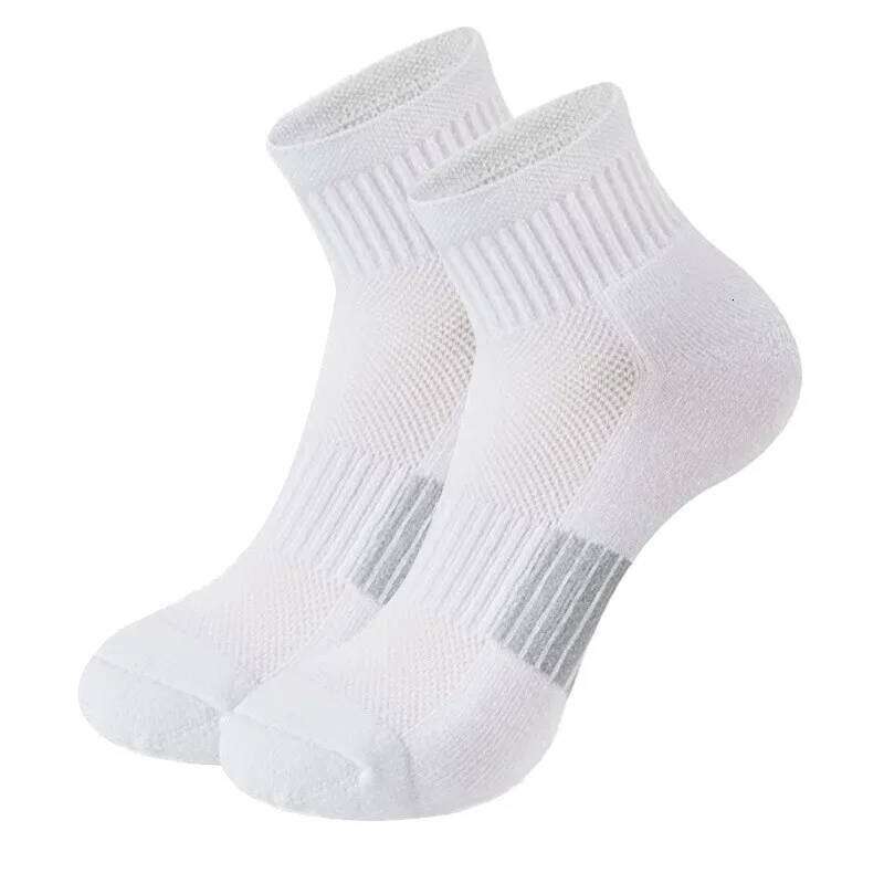 6 Pairs of Men's Solid Color Vertical Striped Mid-Calf Business Style, Suitable for All Seasons, Versatile Black Socks, Breathable Z260312