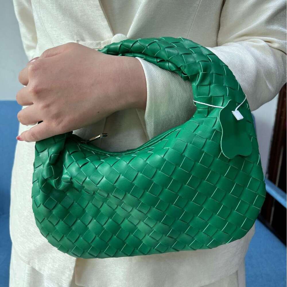 Cross-Border Hot-Selling Handmade Woven Amazon Horn Handheld Tote Dumpling Bag In Stock Wholesale