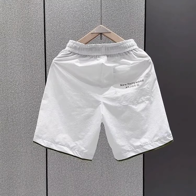 2026 New Designer Luxury Brand Men's Summer Lightweight Shorts Men's European Style Medium Length Breathable Quick Drying Beach Pants Fashio
