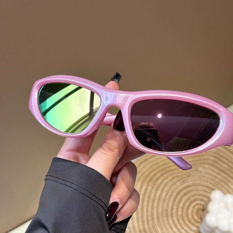Designer Sunglasses For Women cat eye glasses for men women Fashion streetwear sunglasses Green flash lens candy pink frame