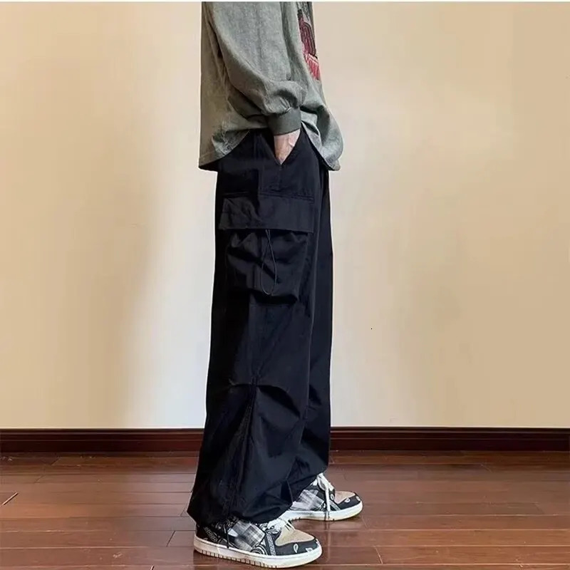 Mens Overalls Multi-Pocket American Hiphop Pants Mens Ins High Street Spring And Autumn Bunched Foot Assault Pants 260311