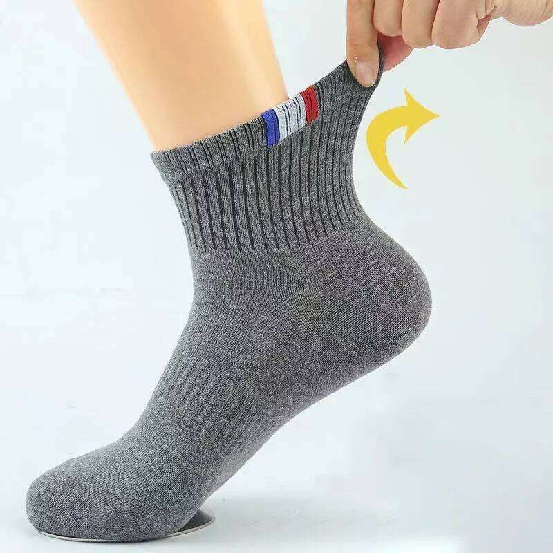 5 Pairs Men's Spring Summer Autumn Winter Socks Men Wicking Sweat Breathable Thickened Mid-tube Solid Four Seasons Sports Sock Z260312