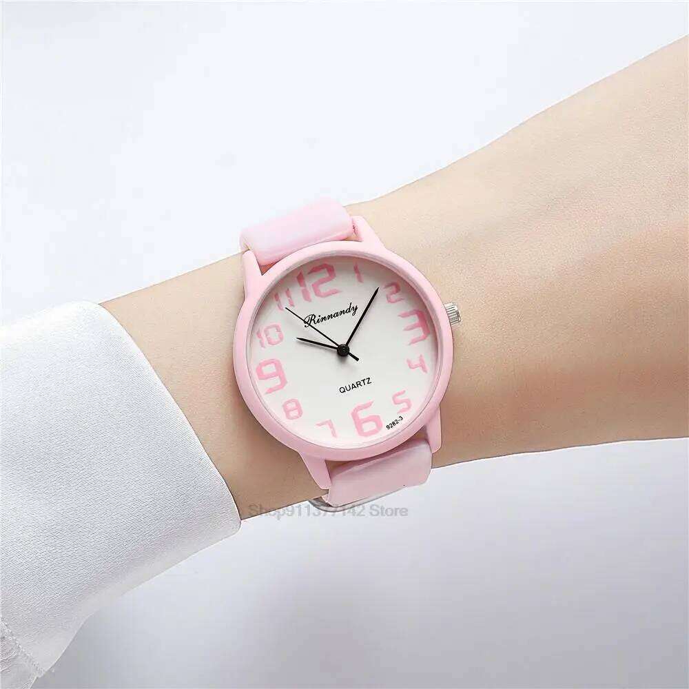 Women Fashion Silicone Watches Set Minimalist High Number Qualities Big Dial Ladies Quartz Wristwatches With Casual Clock Gifts