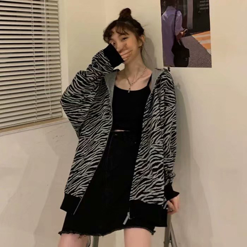 Autumn And Winter Stylish Commuter Striped Hooded Zip-up Long-sleeve Sweatshirt For Women Designer Hoodie Version Loose And Trendy Slim-fit Jacket