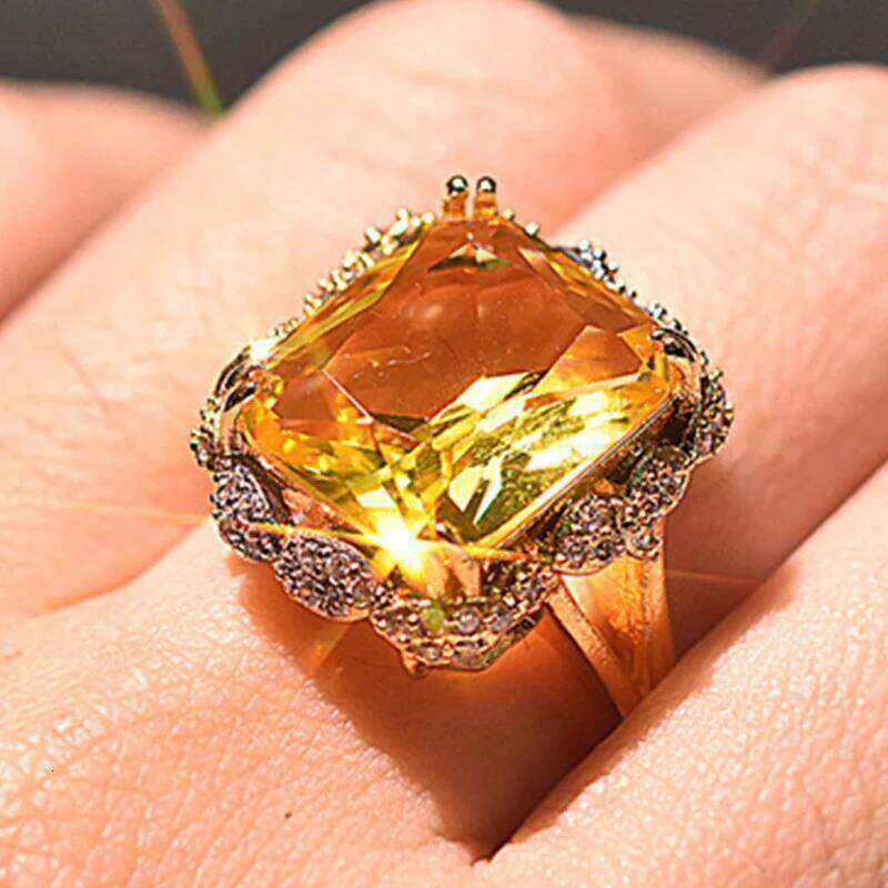 Milangirl Square Cyrstal Engagement Ring Champagne Big Zircon For Women Vintage Jewelry yellow Rings Gifts H260312