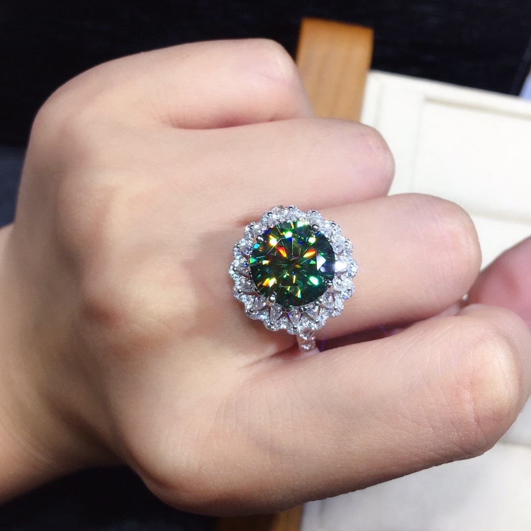 18K Gold Plated Green 5A Zircon Open Rings CZ Diamond Round Cut Brilliant Cut Halo Ring Dazzling Wedding Band for Women Gift Adjustable Size