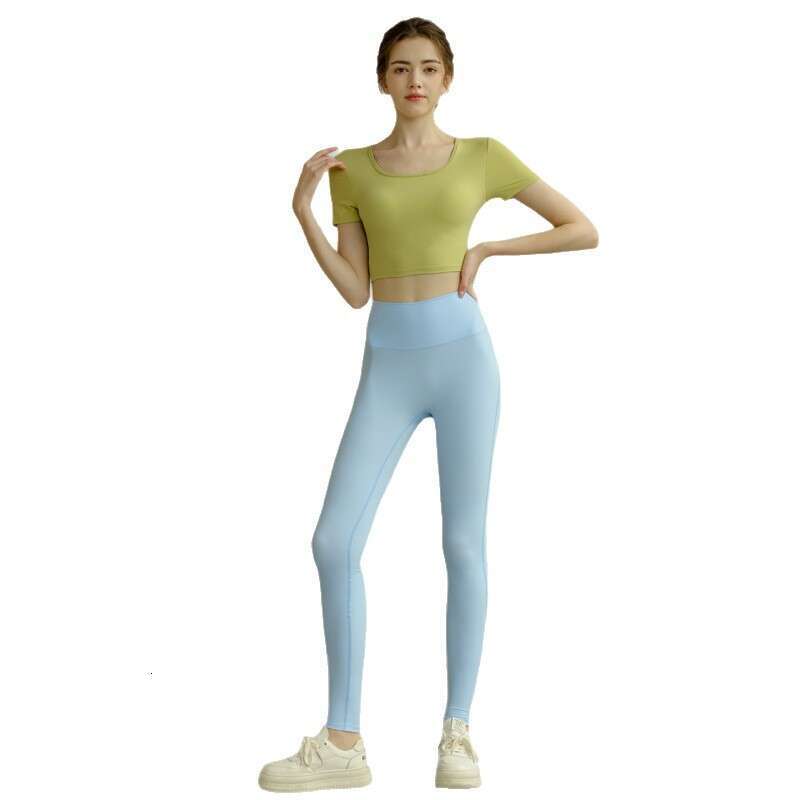 Designer Chest Pad Gym Wear for Ladies Breathable Workout Shirts & Seamless Sweat Control