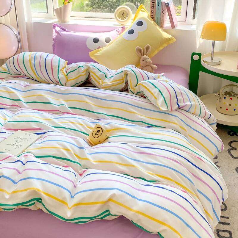 4pcs Simple Color Stripes Duvet Set Cute Green Pink Bedding Big Eye Pattern Pillowcases Comforter Cover with 1 Bed Sheet H260312