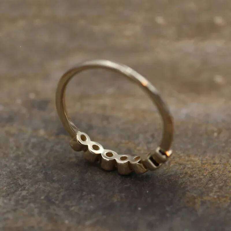 Huitan Minimalist Gold Color Wedding for Women Paved Dazzling Crystal CZ Stone Simple and Elegant Rings New Trendy Jewelry H260312