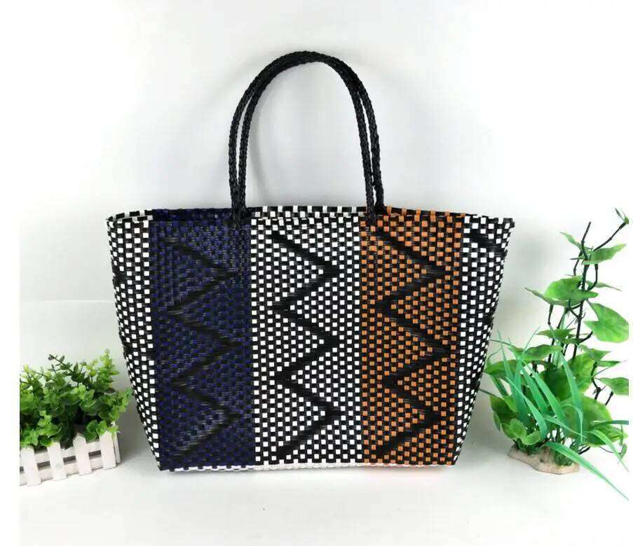 2026 Fashion Women Durable Weave Beach Woven Bucket Bag Casual Tote Handbags Bags Popular Receive Straw Plastic Braided WONST