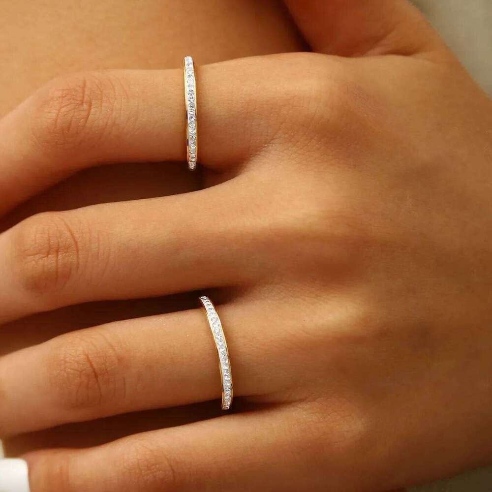 Trendy Ins Personality Niche Light Temperament Versatile Stainless Steel With Diamonds Plated 18K Gold Ring Female H260312