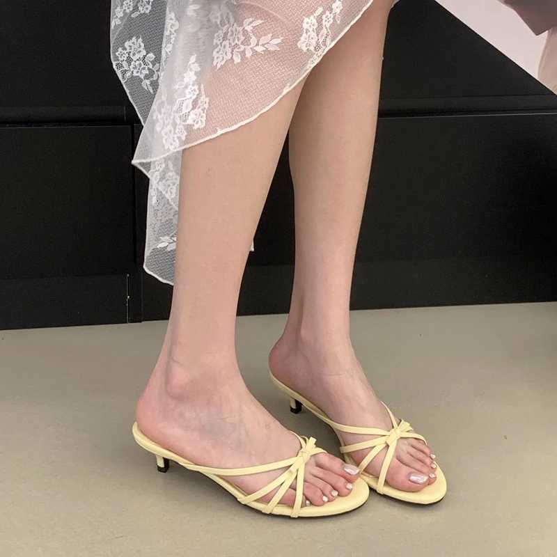 SUOJIALUN 2025 Summer New Women Slipper Fashion Narrow Band Ladiae Elegant Slides Thin Low Heel Outdoor Dress Sandals Shoe K260312