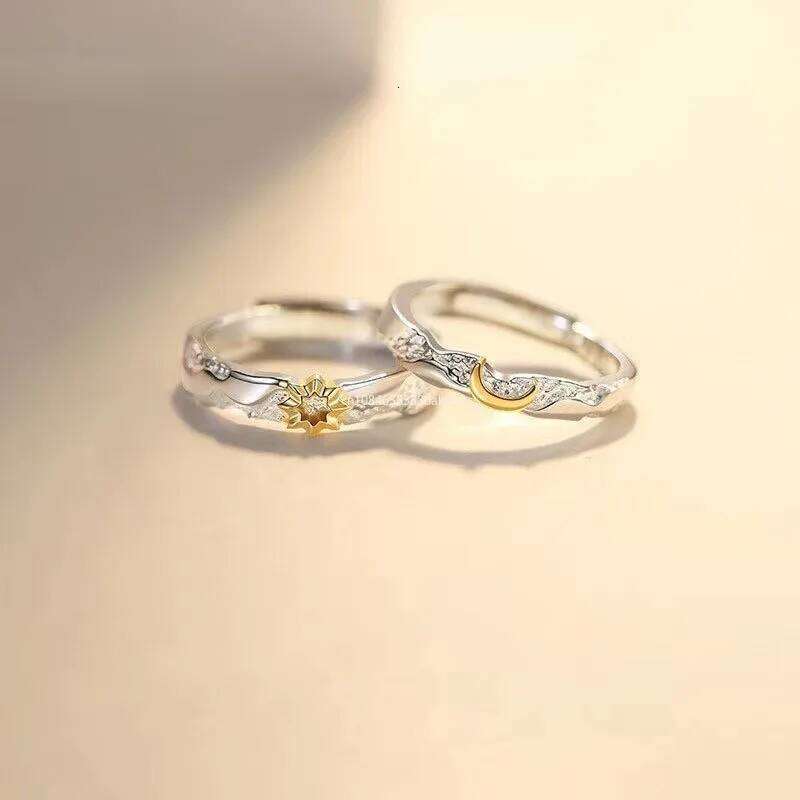 1Pcs Vintage Promise Band Adjustable Matching Sun and Moons Couples Rings Stylish Jewelry Decoration W260312