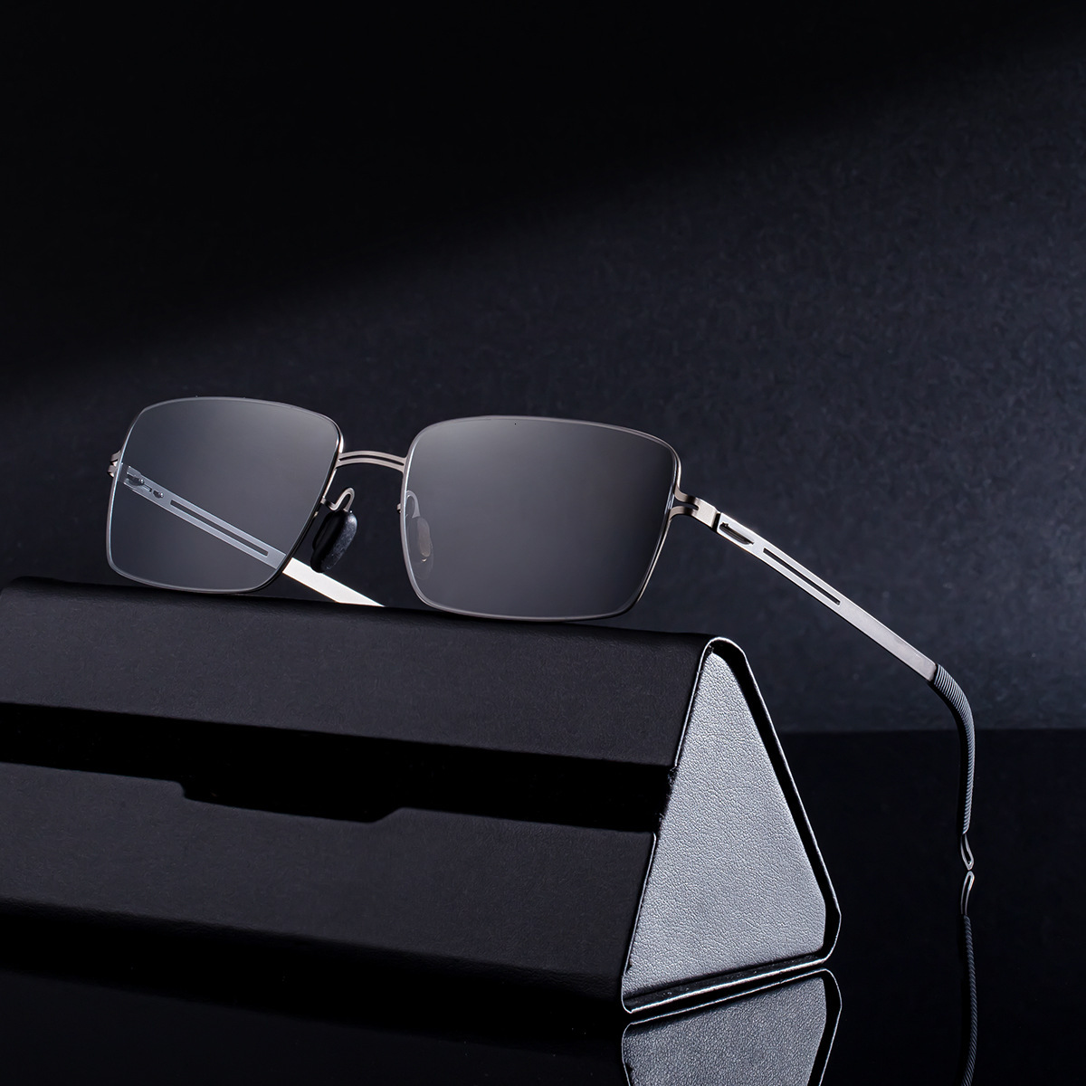 2026 New Fashion Square Frame Nylon Polarized Retro Stainless Steel Legs, Outdoor Sunglasses for Men,