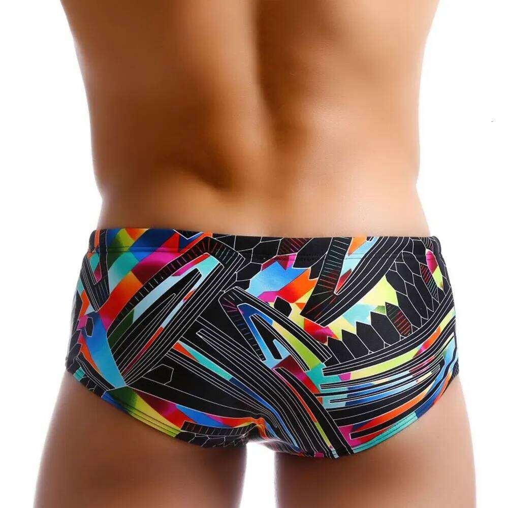 UXH Brand Men's Swimwear Trunks Outdoors Sexy Summer Stretch Beach Surf Swim Sports Push-up Shorts Men Swimsuit Swimming Pants Z260312