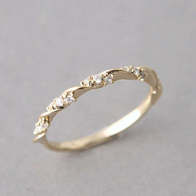 Huitan Delicate Thin Rings for Women Fancy Twist Design Fashion Versatile Female Accessories with Shiny CZ Gift 2021 Hot Jewelry H260312