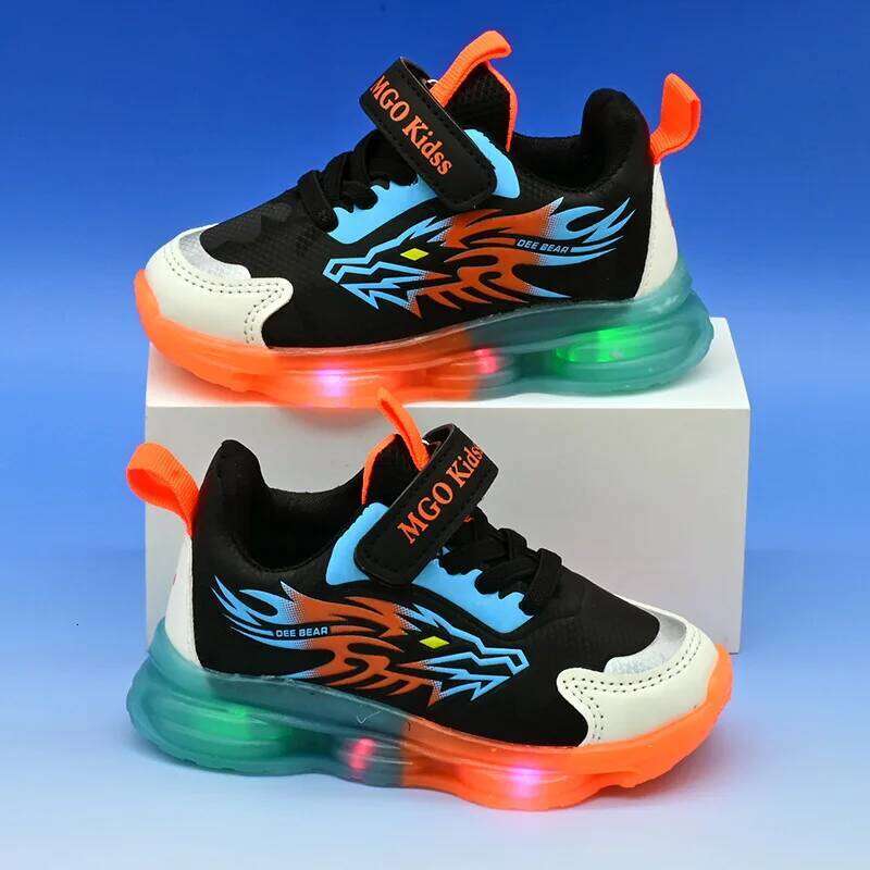Fashion Girls' Sneaker 2025spring New Kids LED Light Anti Slip Boys Basketball Soft Soled Girls Casual Shoes Zapatos H260312