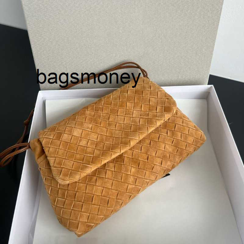 Giorno Handbags Autumn Winter Brand Same Style Dustbag Matte Woven Shoulder Bag Fashion Casual Suede Trash Bag 857D